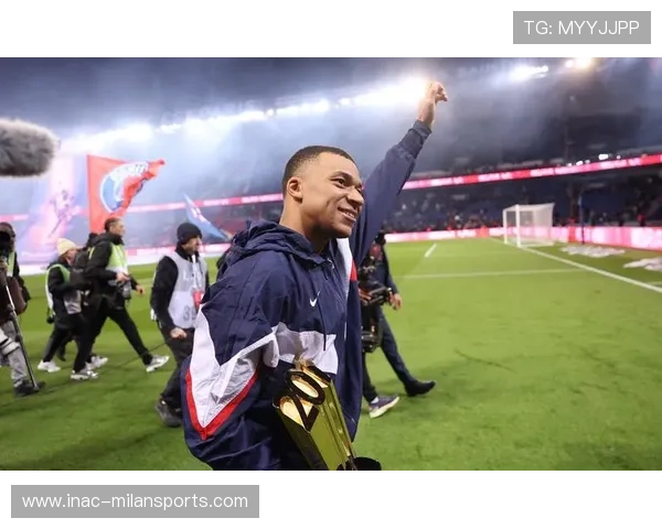 巴黎在王子公园稳稳控场，姆巴佩的速度让对手难招架